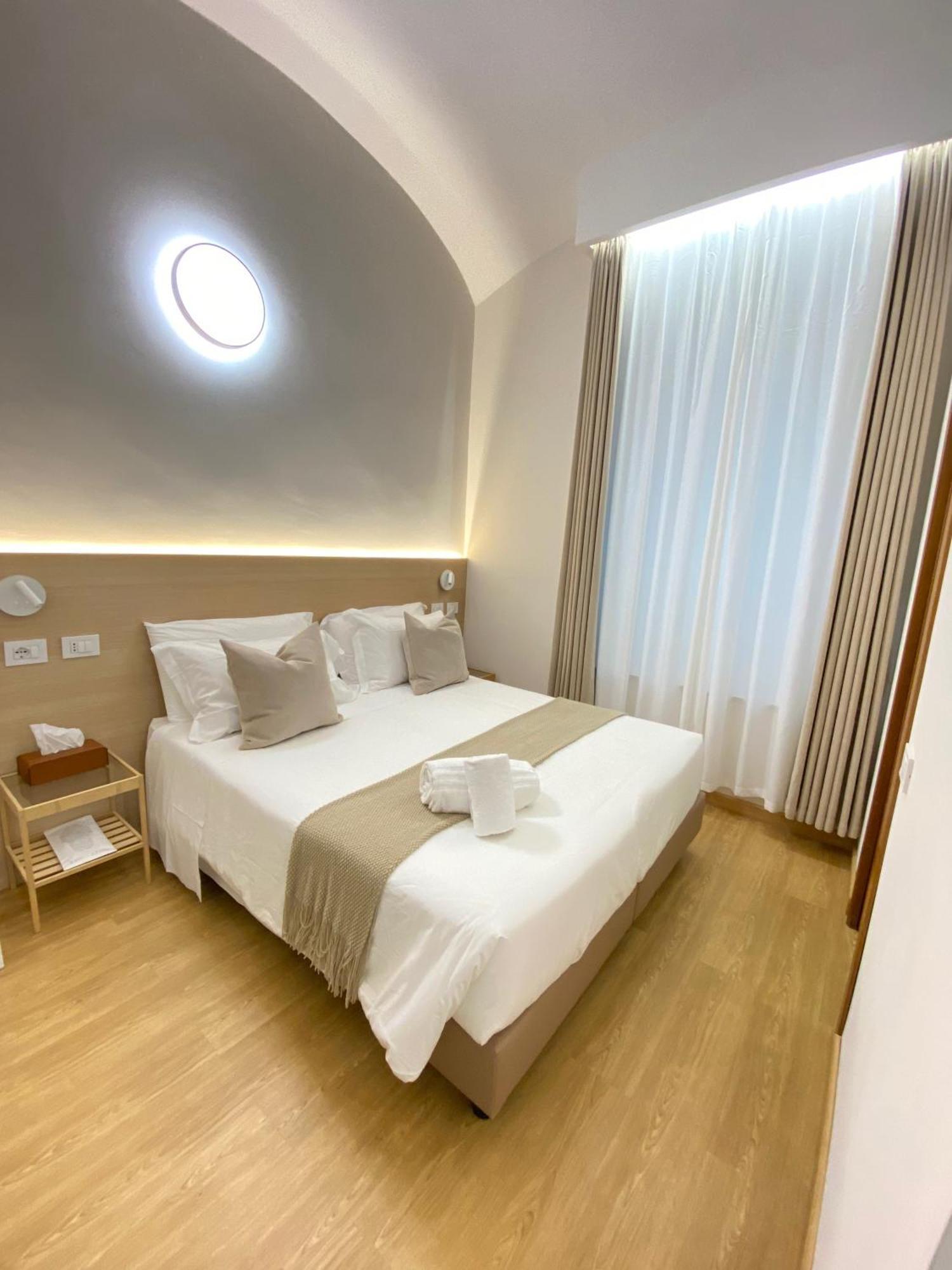 May Home Guest House โรม ภายนอก รูปภาพ